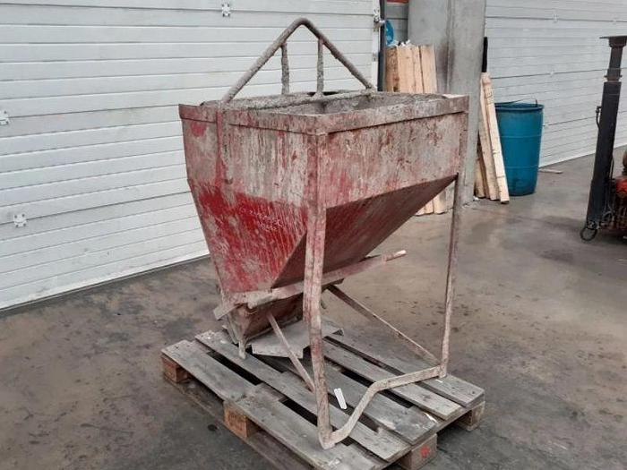 Usado Cubilote hormigón 200 lt.