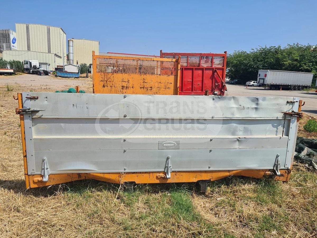 Usado Carrocería fija usada de 6,2 m en venta