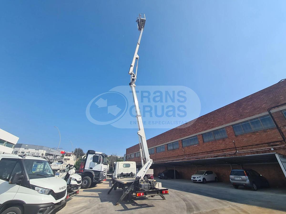 Usado MULTITEL NISSAN NT 400 + HX 195