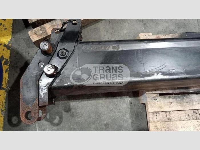 Usado Grúa HMF 1563 K2 solo para recambios