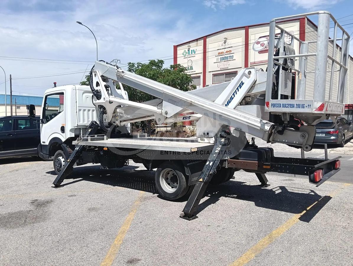 Usado MULTITEL NISSAN NT 400 + HX 195