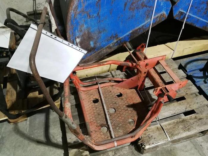 Usado KIT SOPORTE ASIENTO EN COLUMNA FASSI