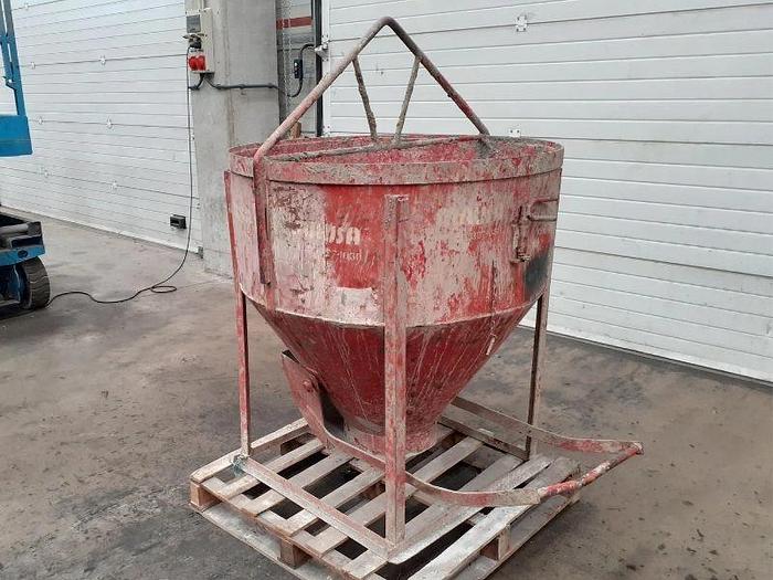 Usado Cubilote hormigón 350 lt.