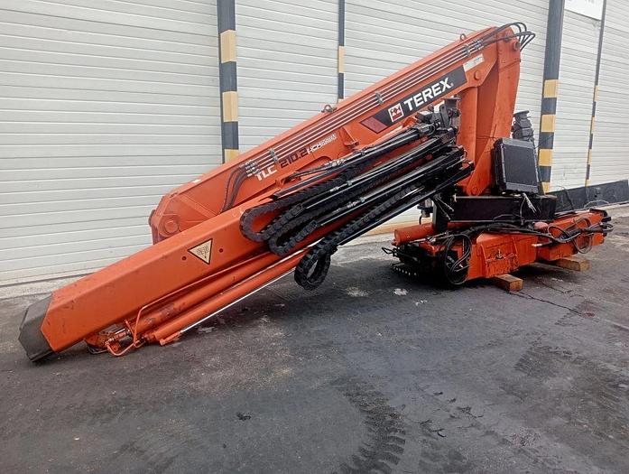 Usado Grúa TEREX TLC 210.2 - A13