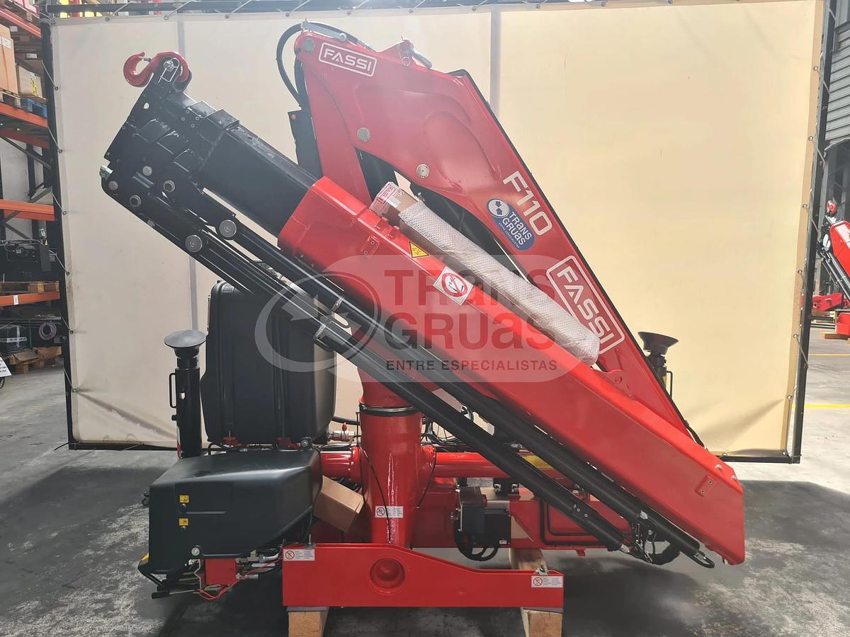 Grúa hidráulica articulada Fassi F110B.0.24 E-ACTIVE 9,07 tm en venta