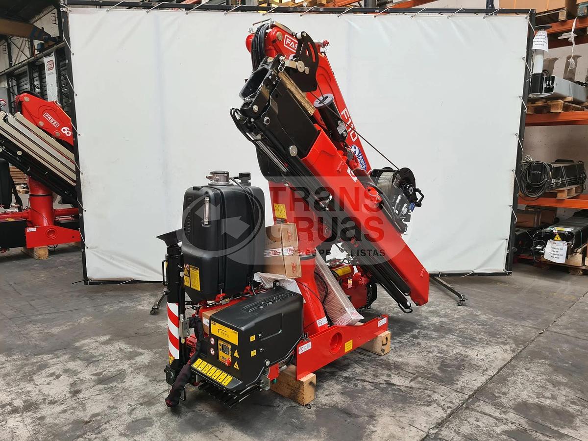 Grúa hidráulica articulada Fassi F110B.1.22 E-DYNAMIC 9,48 tm con cabrestante en venta