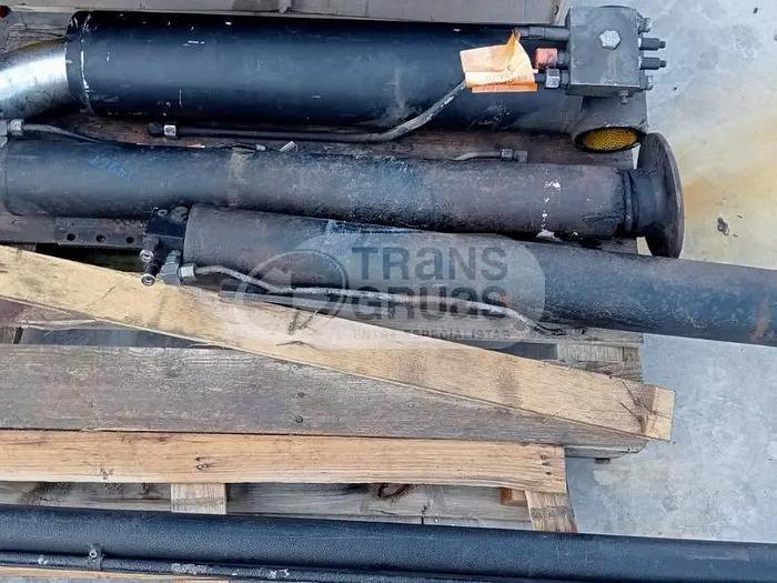 Usado RECAMBIOS GRÚA PALFINGER PK 22002