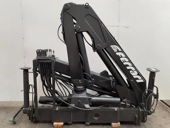 Usado Grúa Ferrari F708