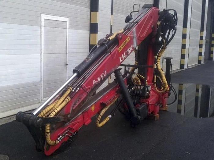Usado Grúa forestal Liv L14.75K