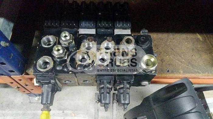 Usado RECAMBIOS GRÚA PALFINGER PK 16502