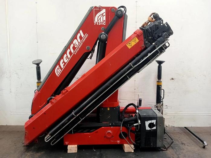Usado Grúa Ferrari F7131C A5 usada en venta