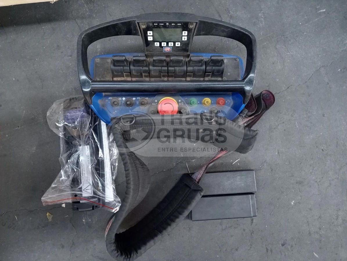 Usado Grúa hidráulica HMF 2120 K4 usada en venta