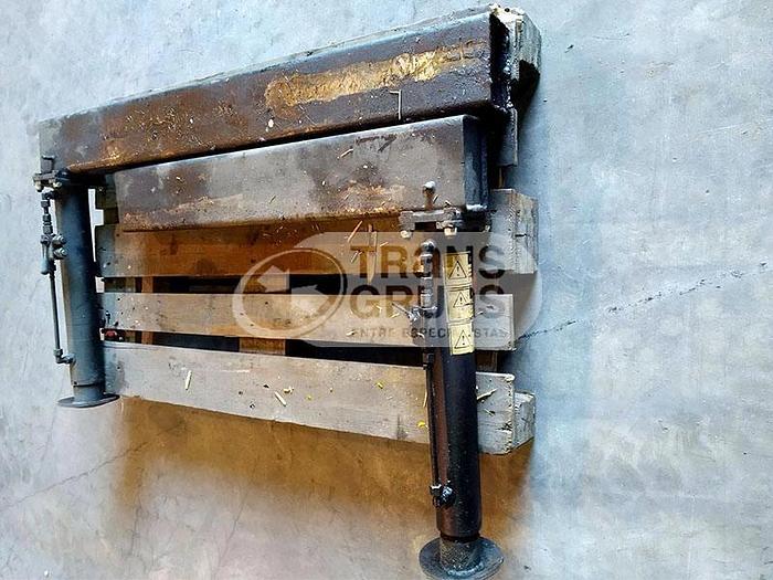 Usado Cañas estabilizador grúa 745