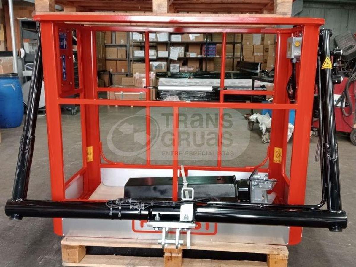 Grúa hidráulica articulada Fassi F135A.0.24 E-ACTIVE 11,31 tm en venta
