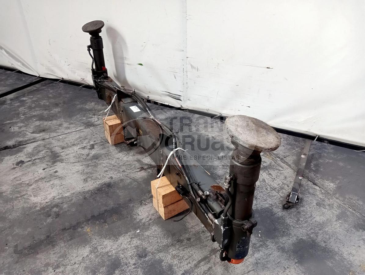 Usado Estabilizador extensible hidráilico a 3300mm