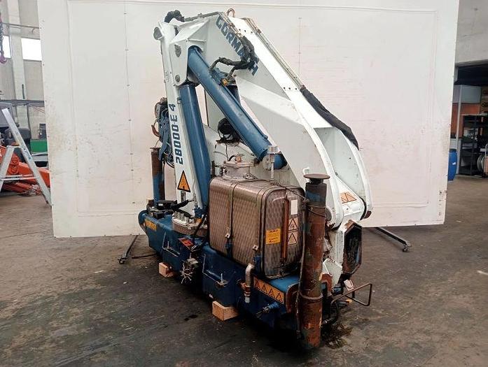 Usado Grúa Cormach 28000 E4