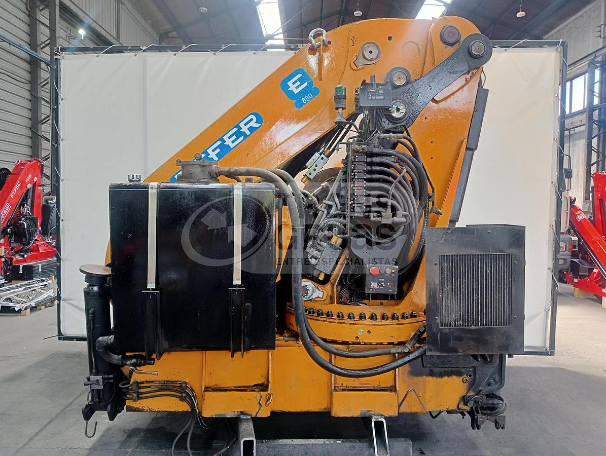 Usado Grúa hidráulica Effer 850 8S usada en venta