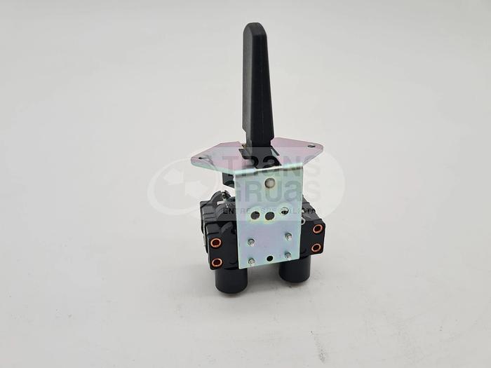 Leva de mando cabina neumática con retorno (Ref. 111163L)