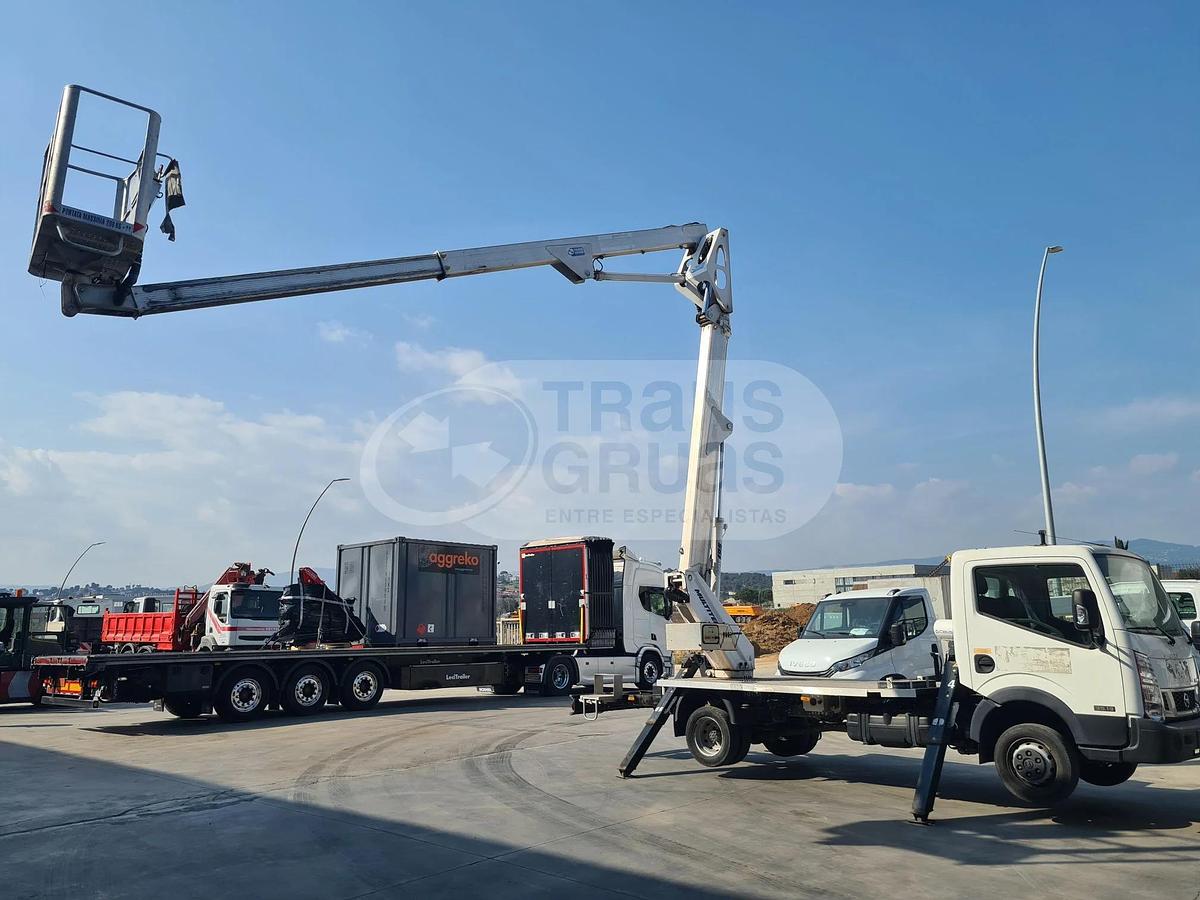 Usado MULTITEL NISSAN NT 400 + HX 195