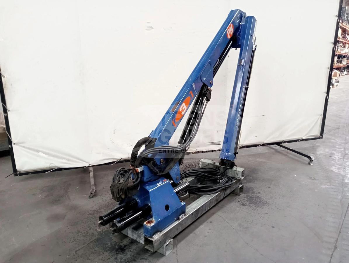 Usado Grúa PM 3RL usada en venta
