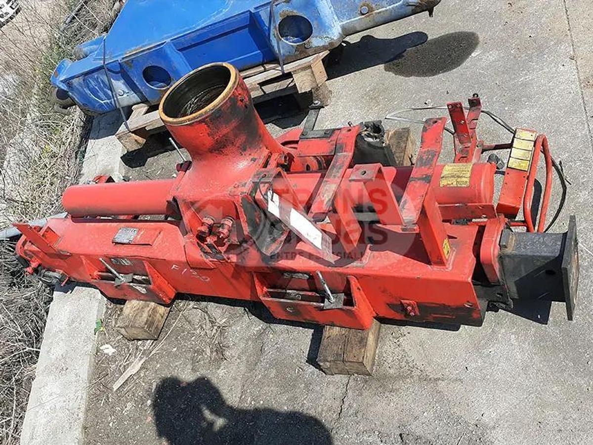 Usado Grúa F130A.24 solo para recambios