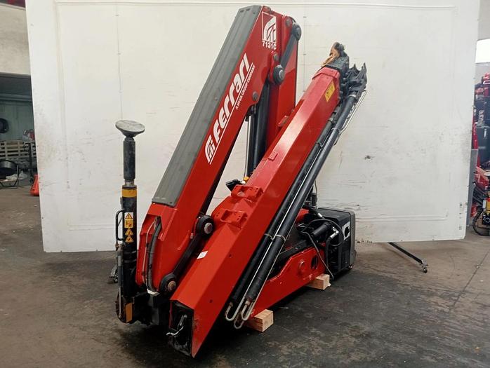 Usado Grúa Ferrari F7131C A5 usada en venta