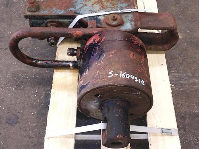 Usado Rotator + gancho hidráulico ocasión