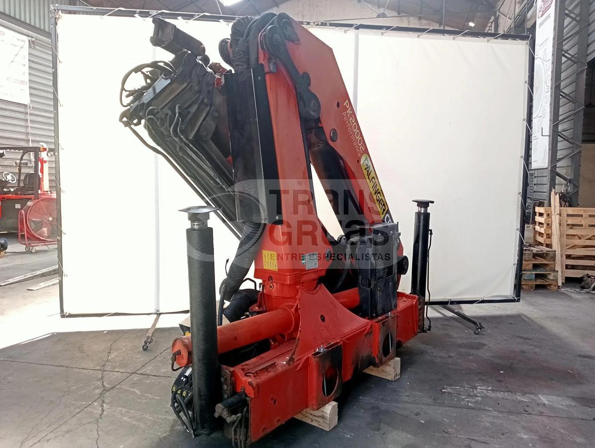 Usado Grúa hidráulica Palfinger PK 20002 usada en venta