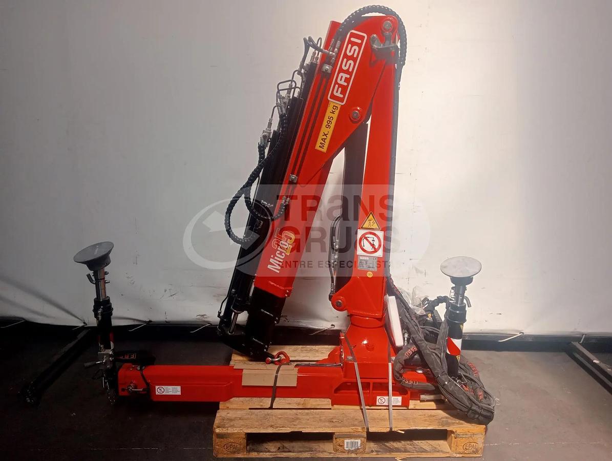 Usado Grúa hidráulica Fassi micro M25A.13 Seminueva