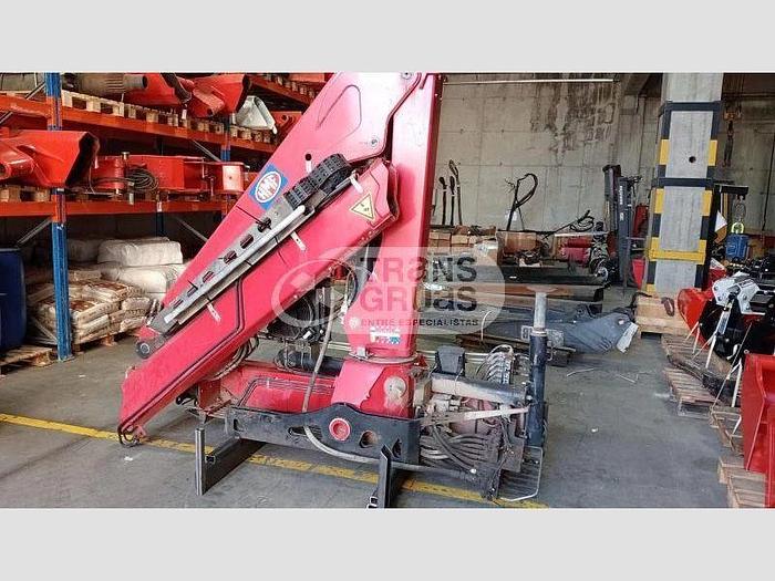 Usado Grúa HMF 1110 K2 solo para recambios