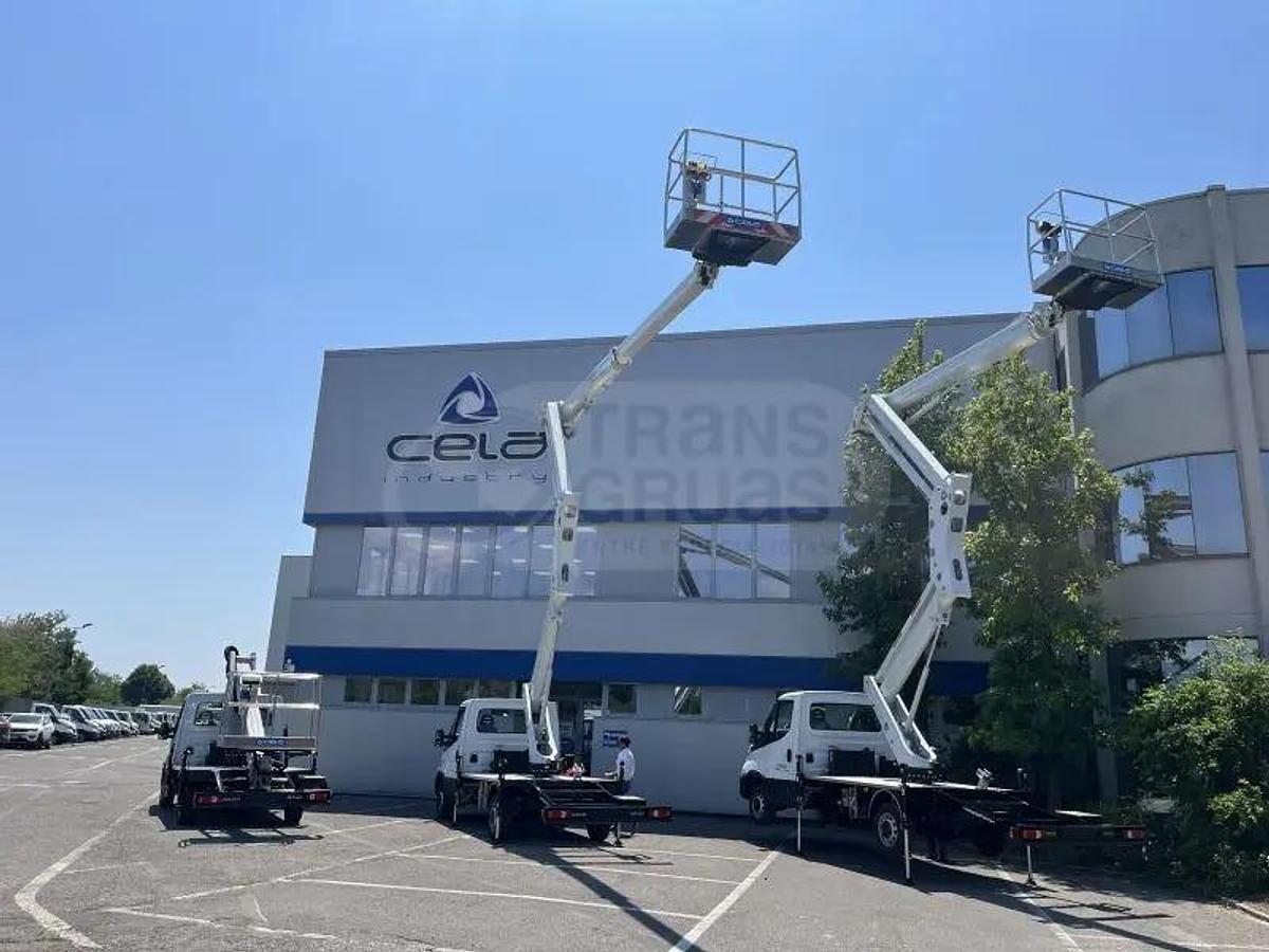 Plataforma aérea sobre camión Cela Essential 18T H+HE - unidad en stock
