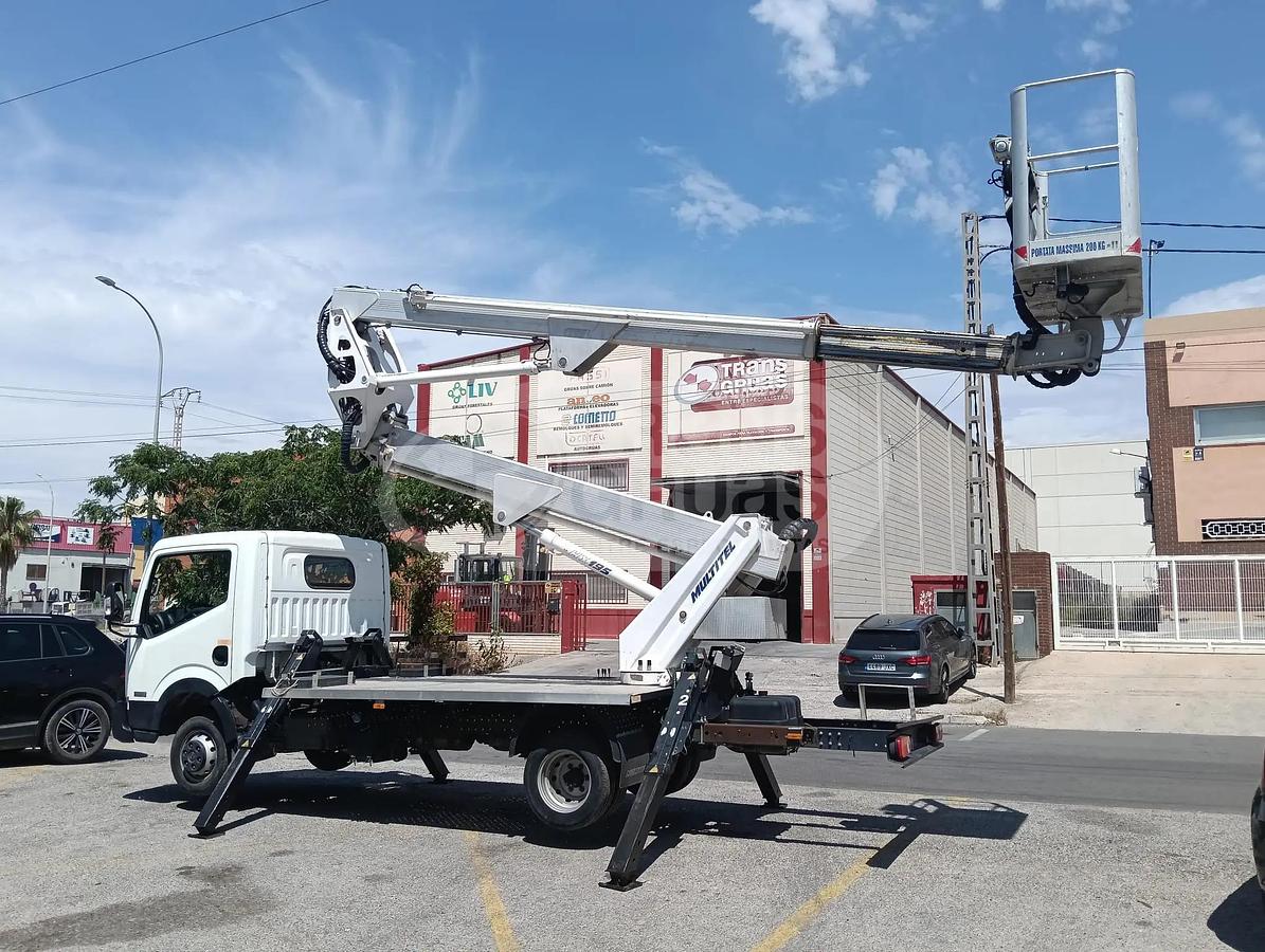 Usado MULTITEL NISSAN NT 400 + HX 195