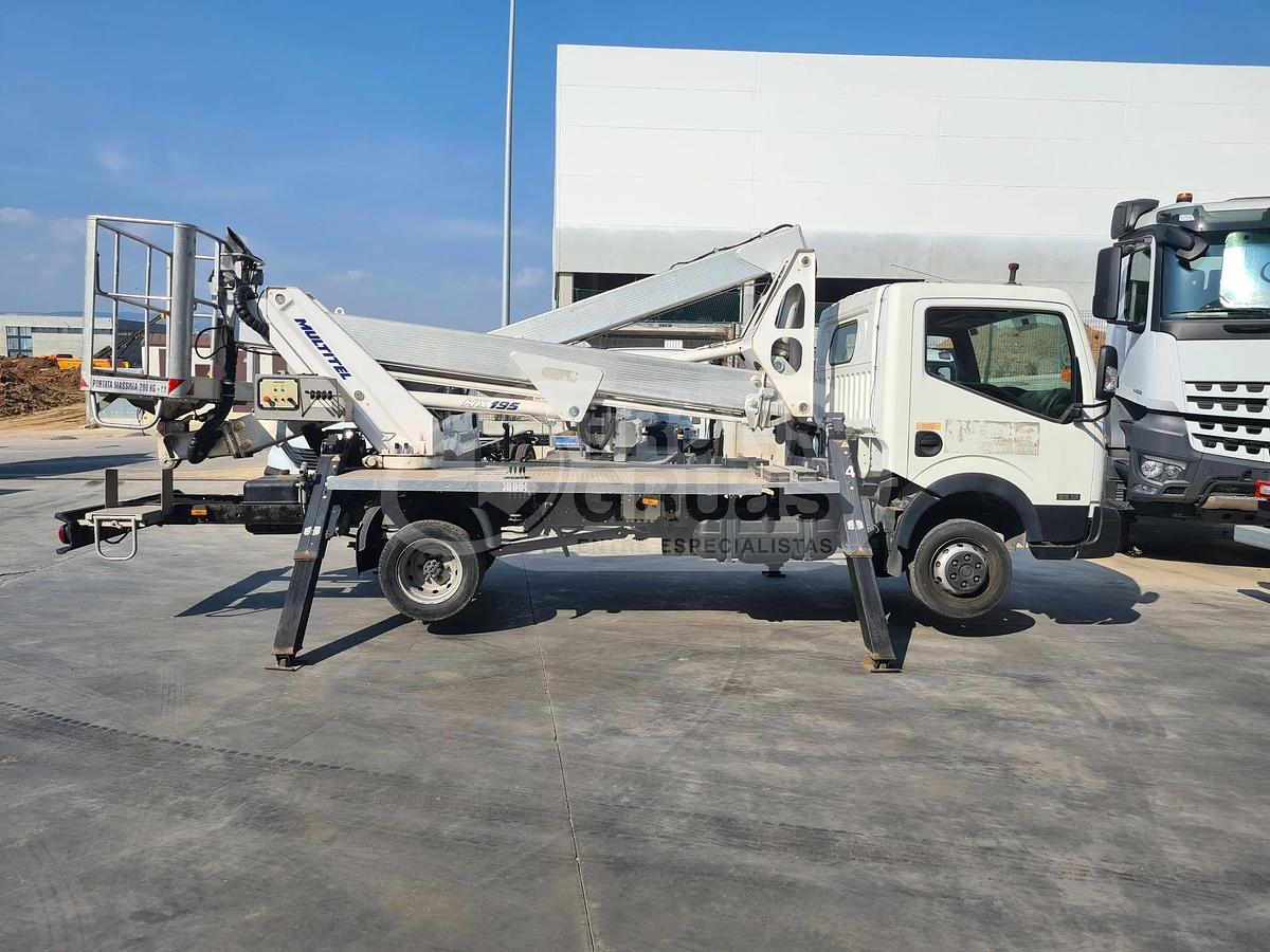Usado MULTITEL NISSAN NT 400 + HX 195