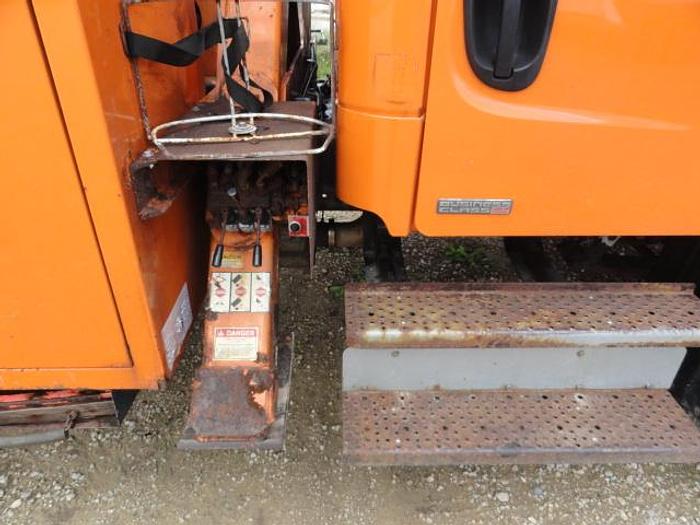Used 2011 Versalift V0270E