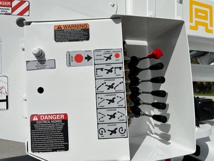 Used Altec AT40-MH, 45 ft, Articulating & Telescopic Material Handling Bucket Boom on 2016 Ford F550 Reg Cab Utility Truck - C34696