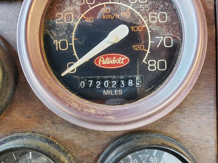 Used 1995 Peterbilt 378 Truck w/ 720k Miles