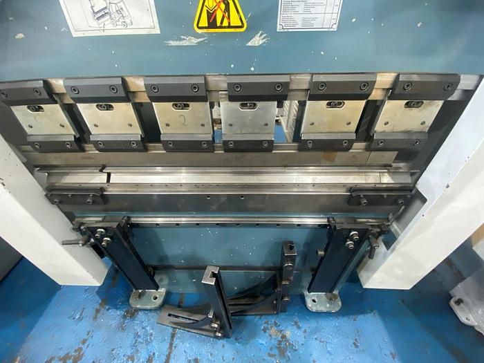 Used 2016 Durma AD-R 1260 CNC Pressbrake