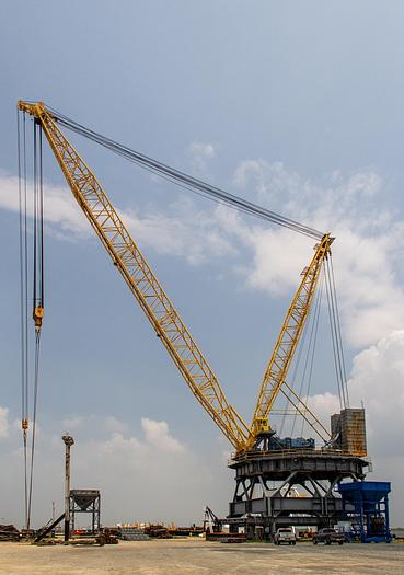 Used 1983 Manitowoc 4600 S-4 60' Diameter Ringer