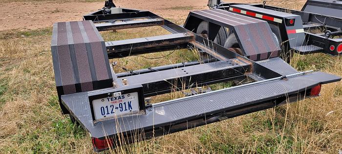 Used 2011 Caterpillar Tandem Axle Trailer 10,000 lb. Axle Rating