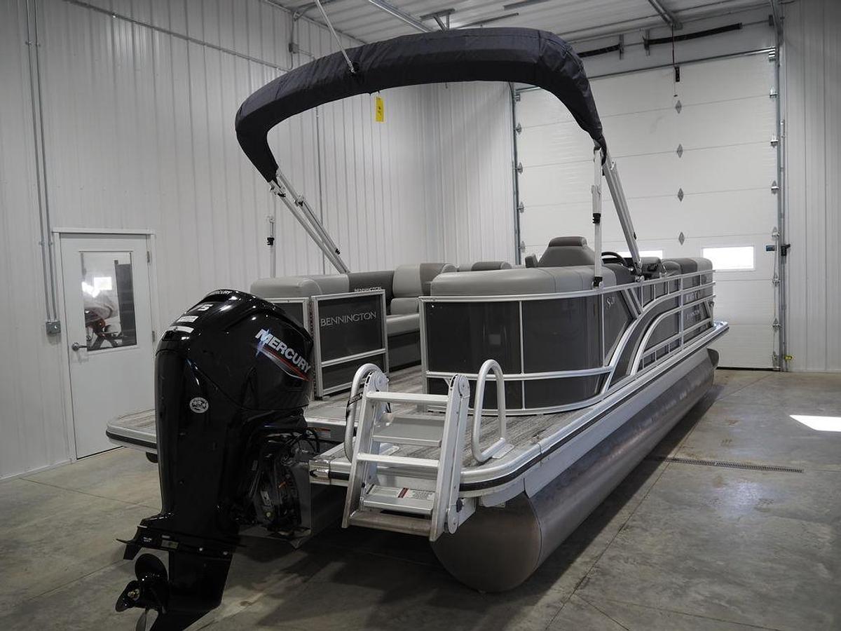 Used 2025 Bennington S Quad Bench 21 SSR