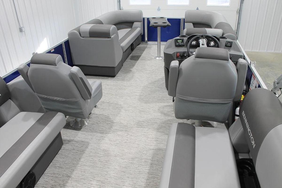 Used 2025 Bennington S Quad Bench 21 SSR