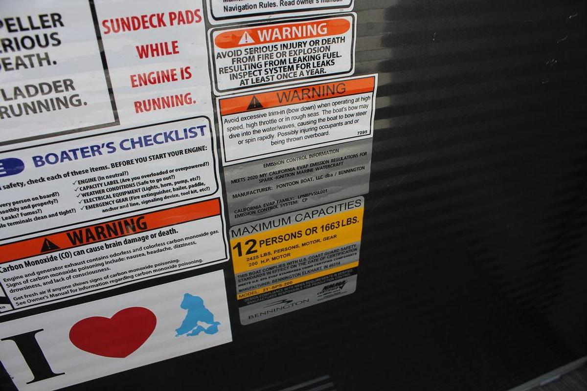 Used 2021 Bennington 22 SSRCX