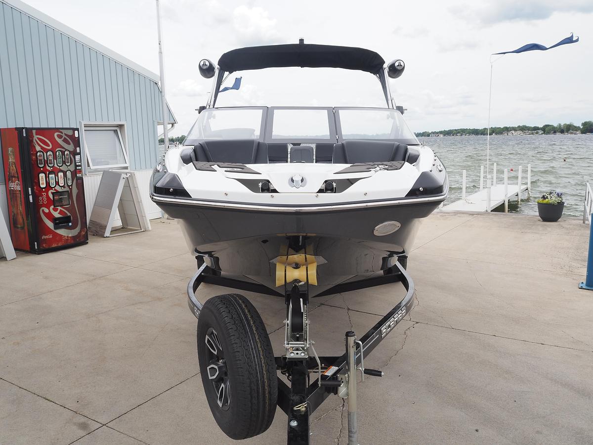 Used 2022 SCARAB 215