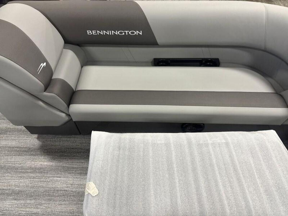 2026 Bennington S Quad Bench 21 SSR