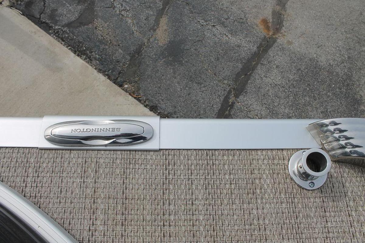 Used 2018 Bennington 23QCL