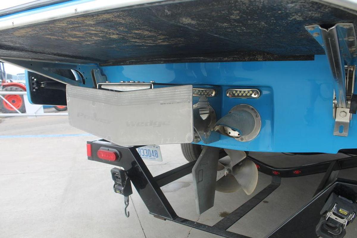 Used 2013 Malibu Boats Wakesetter 24 MXZ