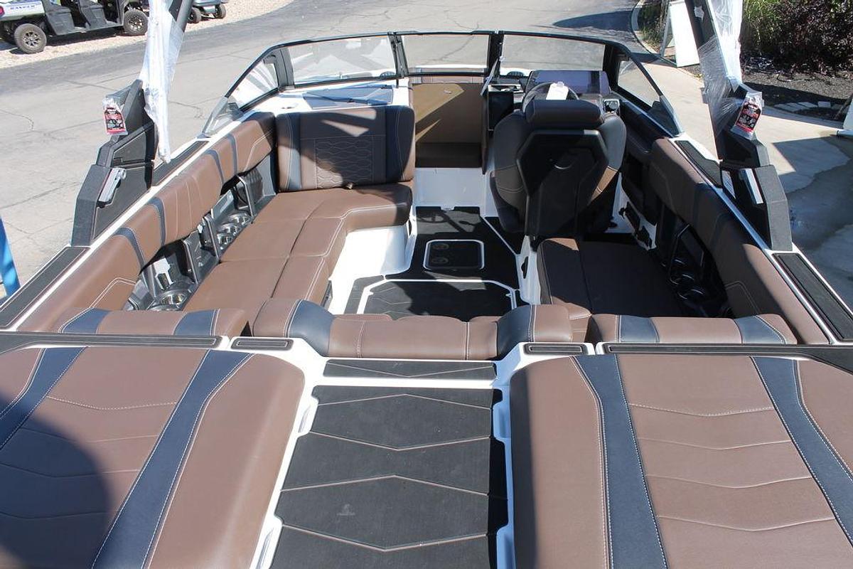 2026 Malibu Boats 22 MXZ