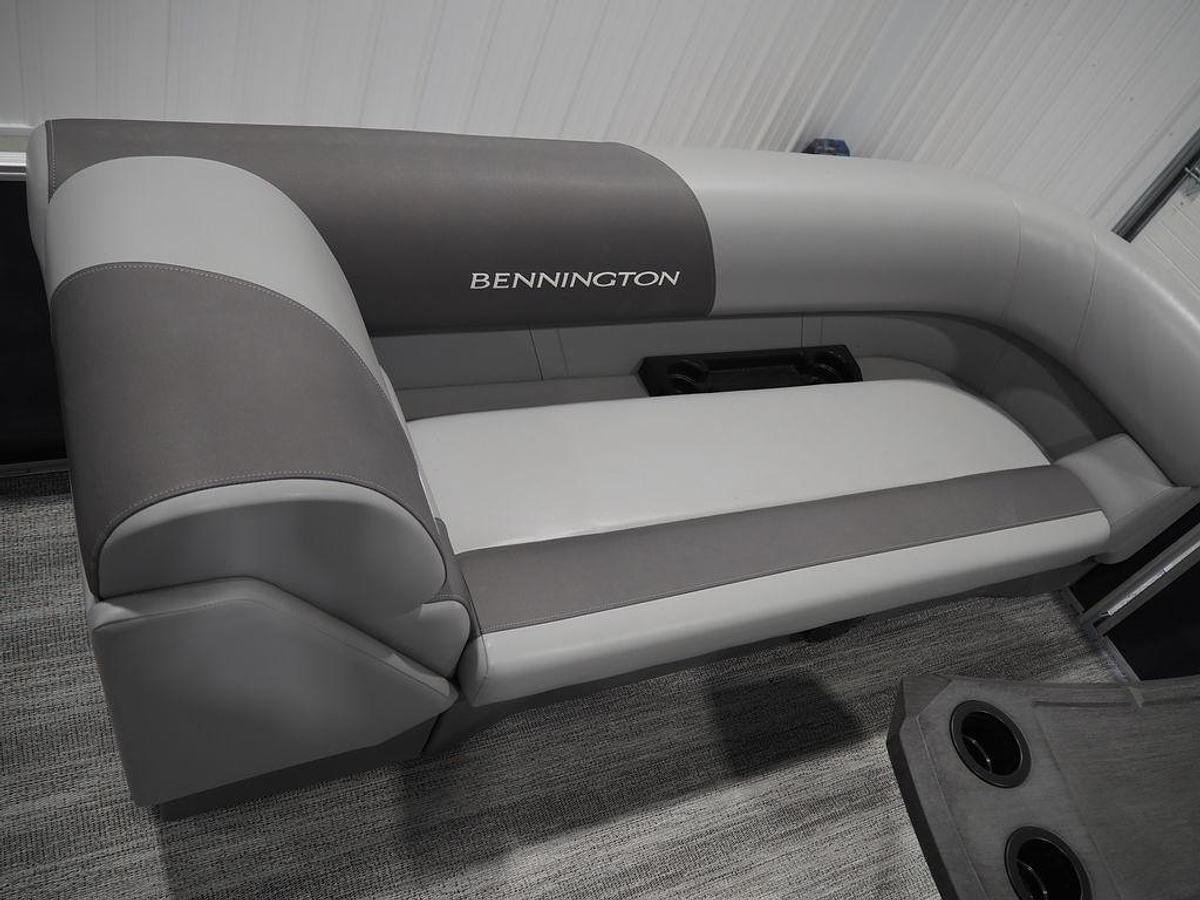Used 2025 Bennington S Quad Bench 21 SSR