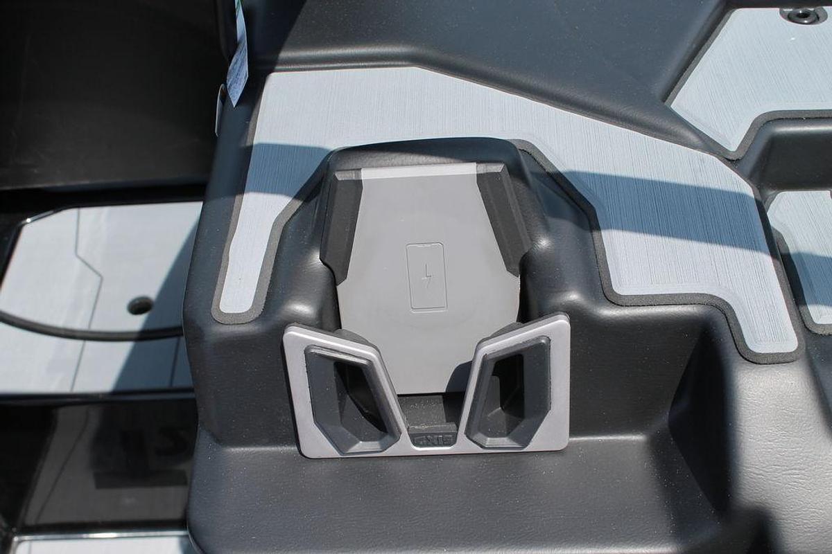 2024 Axis Wake Research T220