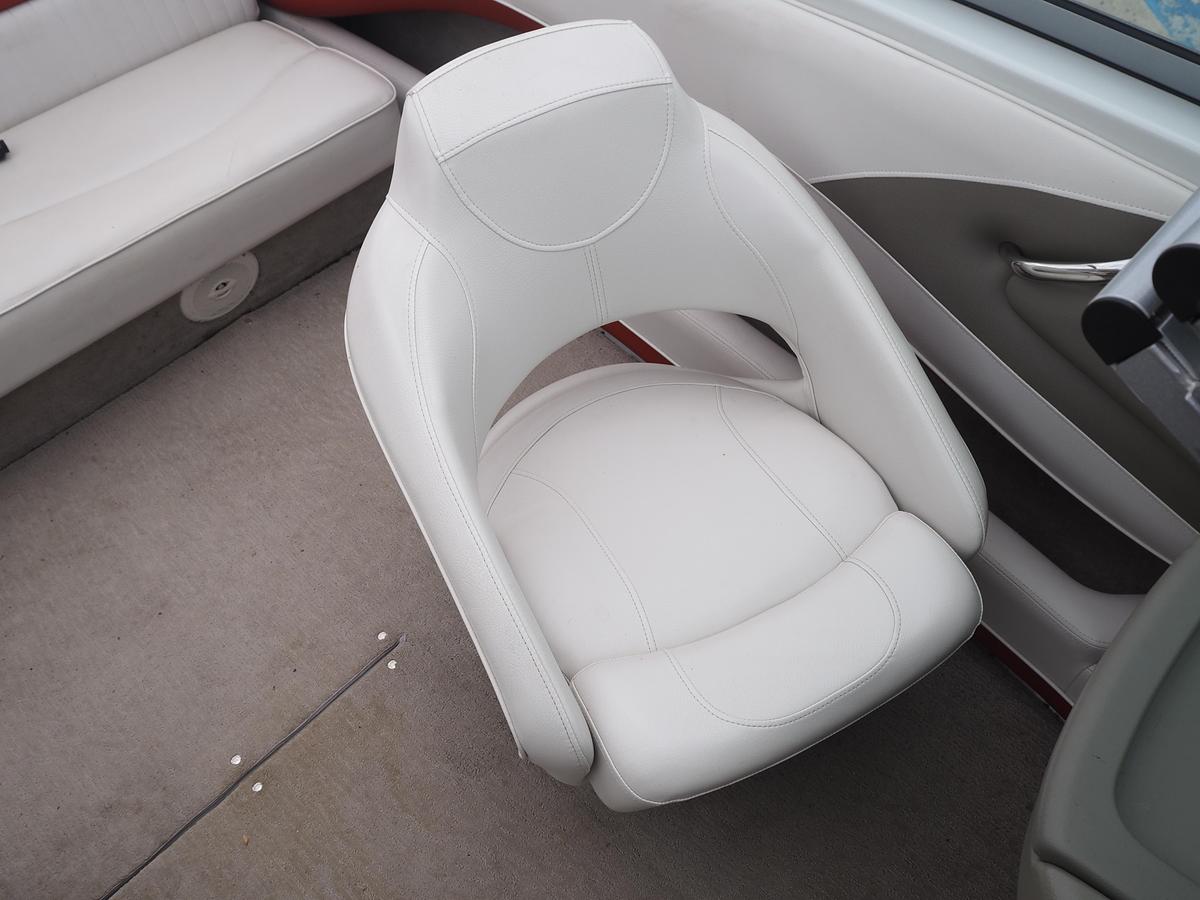 Used CROWNLINE 21SS